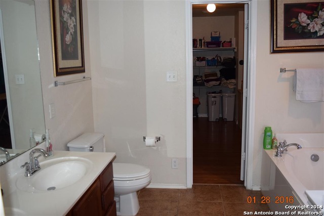 1302 Sun Garden San Antonio TX 78245