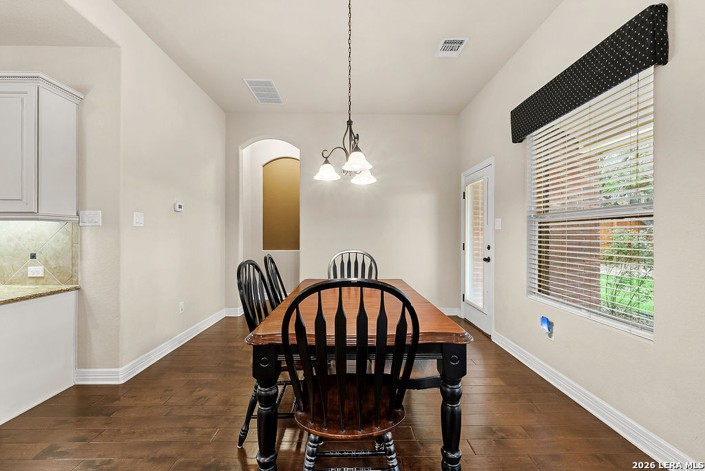 11304 Massive Mount Helotes TX 78023