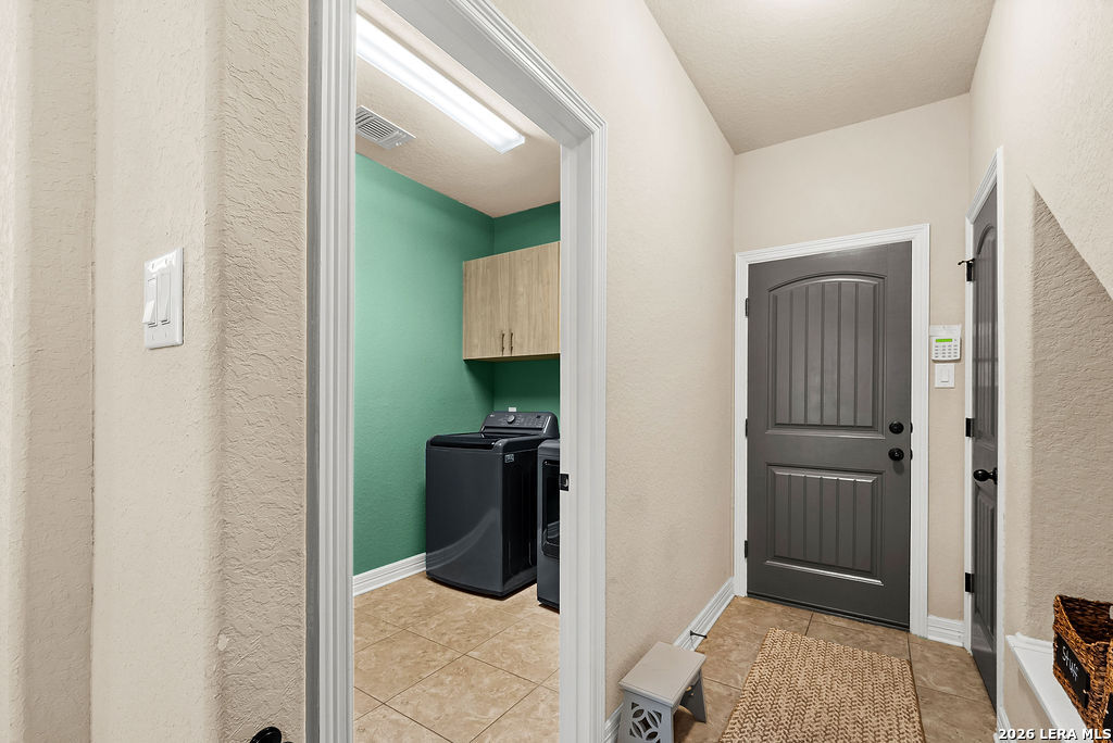 11304 Massive Mount Helotes TX 78023