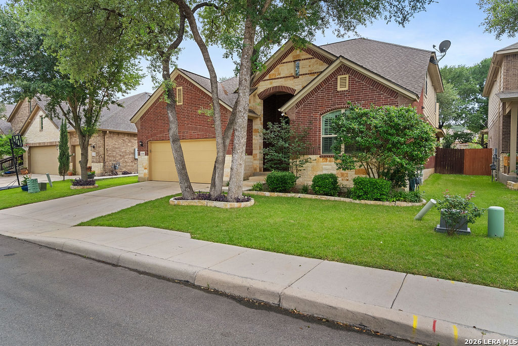11304 Massive Mount Helotes TX 78023