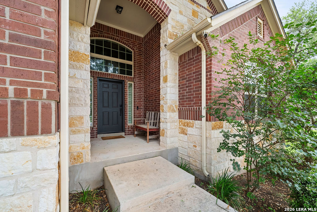 11304 Massive Mount Helotes TX 78023