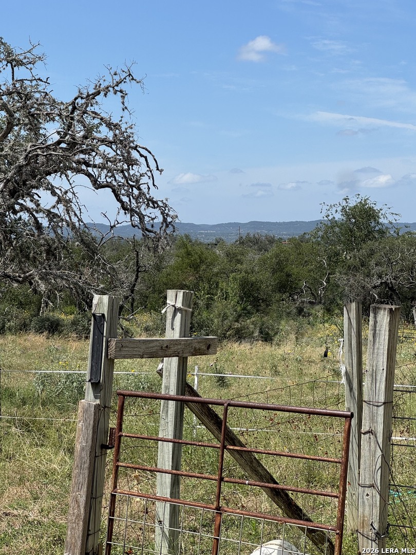 1864 Panther Hollow Bandera TX 78003