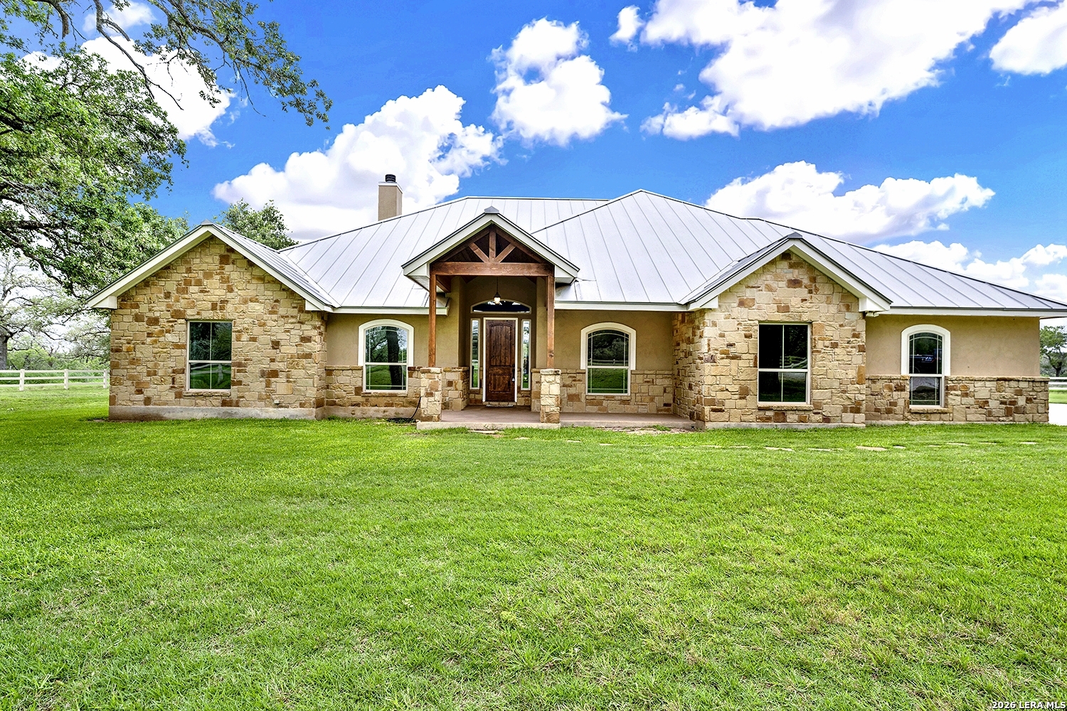1224 Fm 3432 La Vernia TX 78101