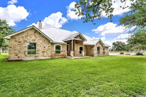 1224 Fm 3432 La Vernia TX 78101