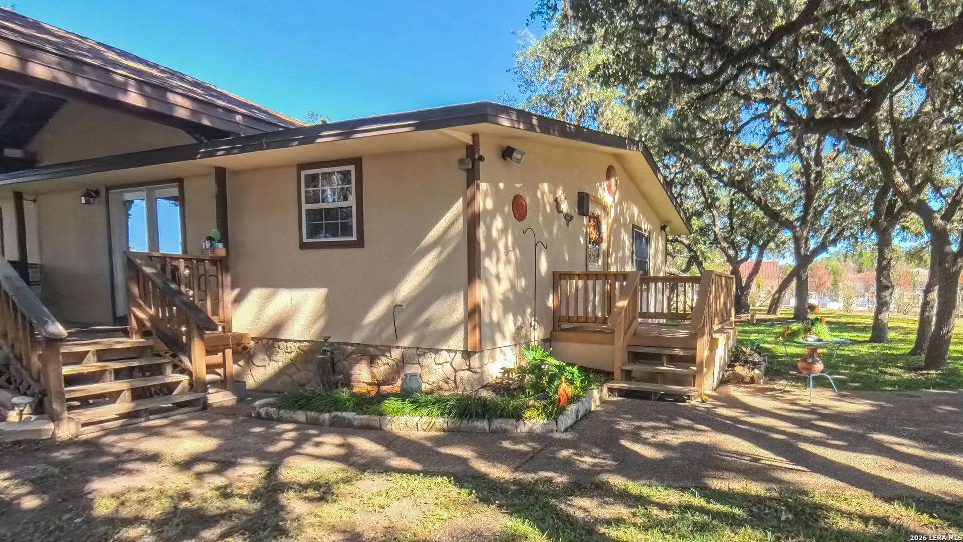 857 Madrona Pipe Creek TX 78063