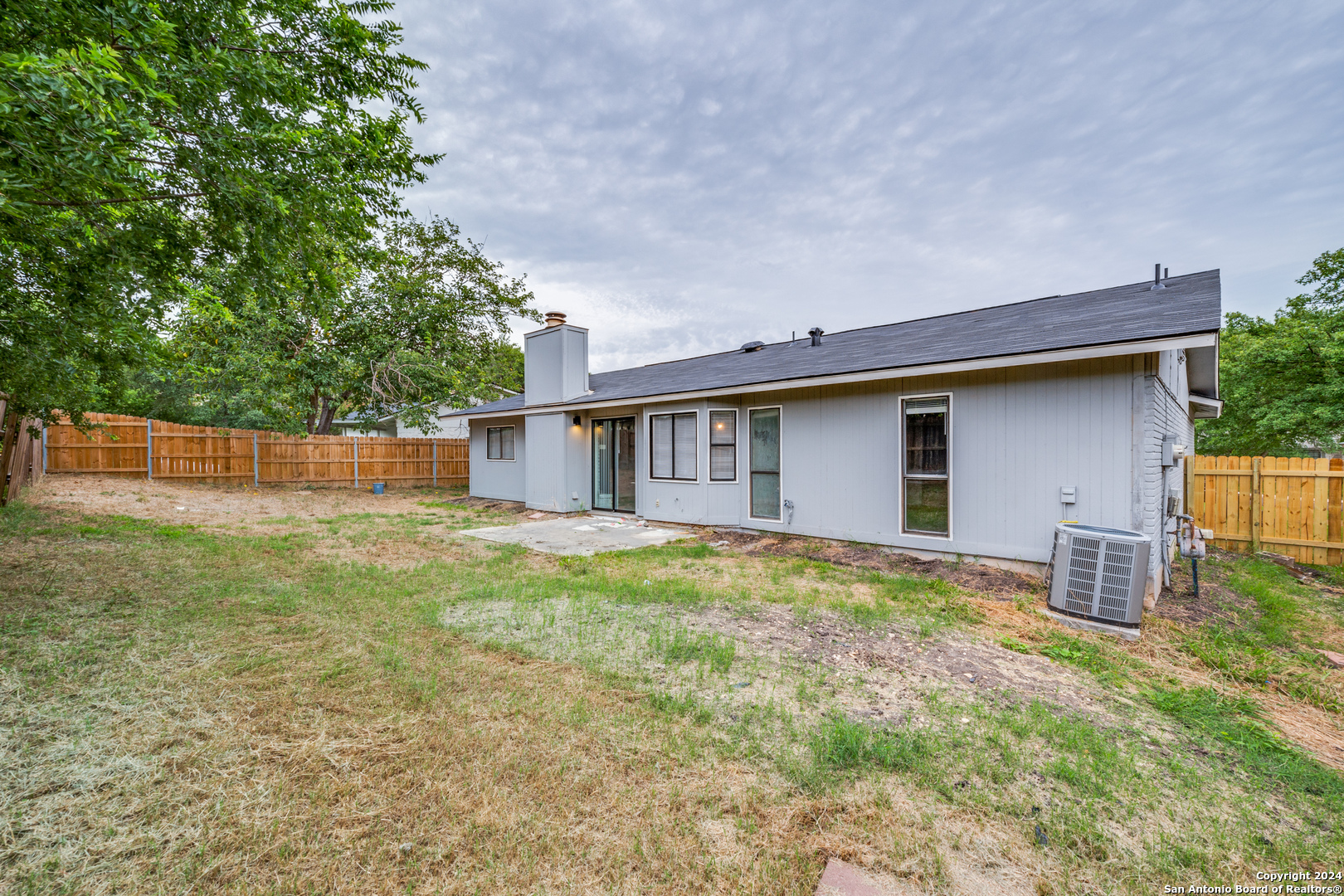 9743 Cylburn Park Converse TX 78109
