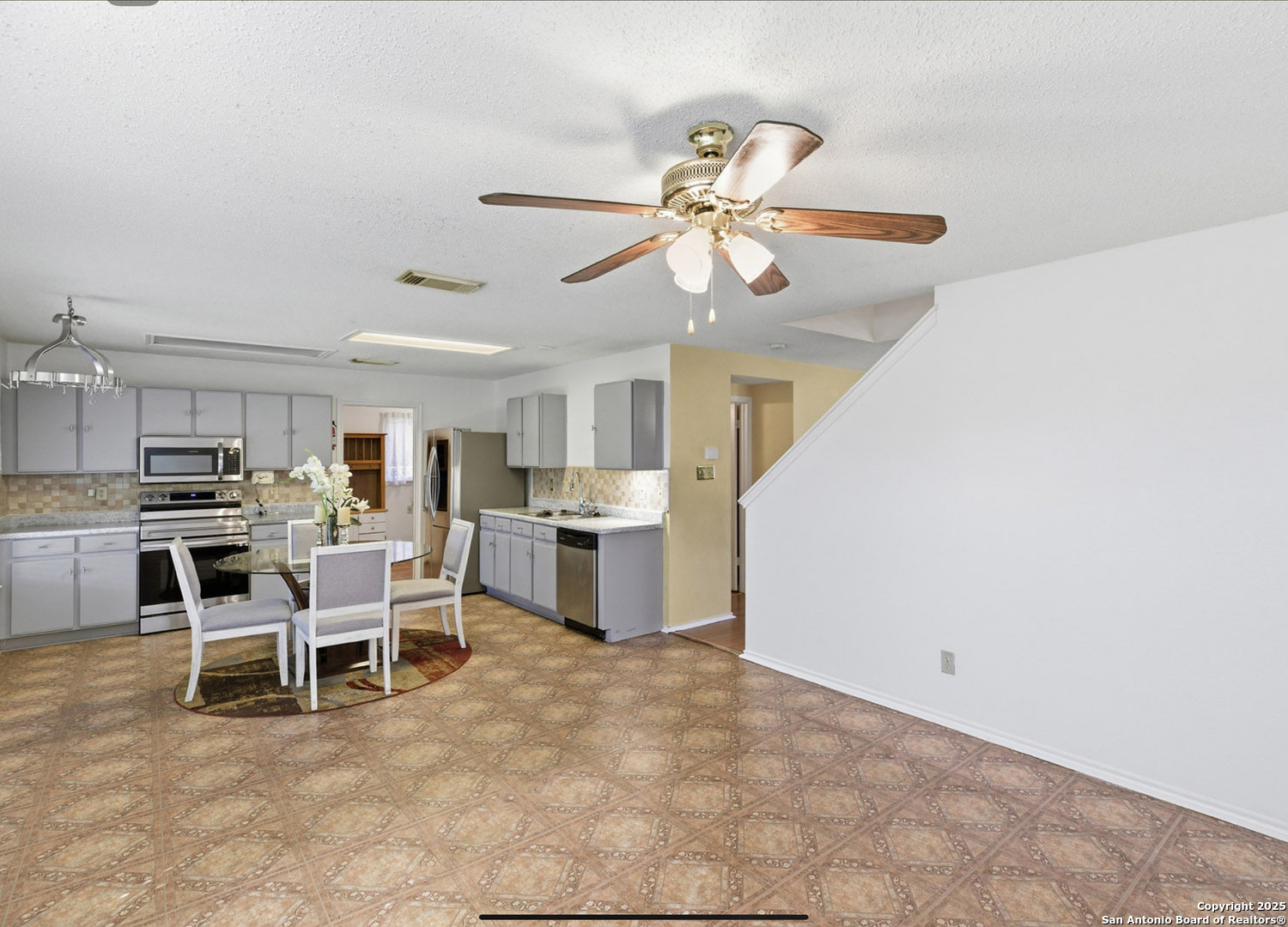 6107 Ferrysage Drive San Antonio TX 78244