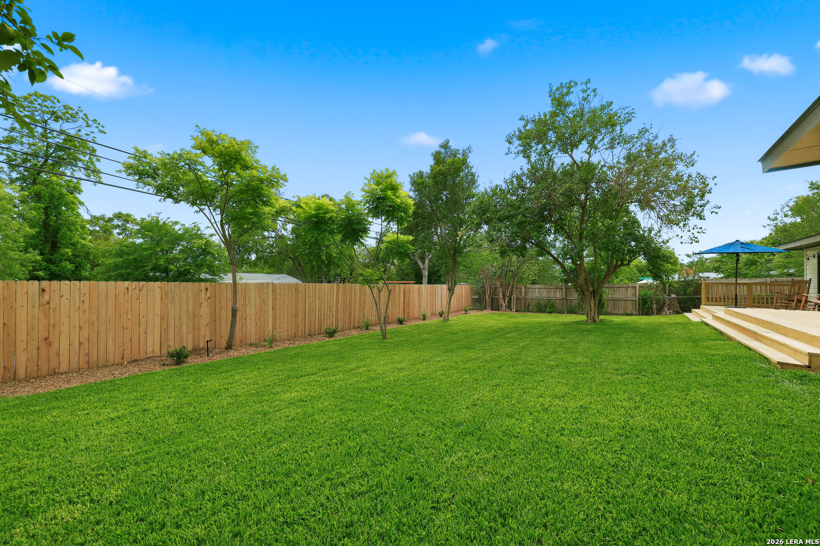 1068 Ivy Lane Terrell Hills TX 78209