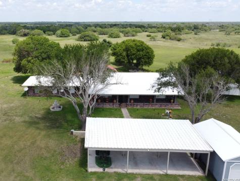 177 Schirmer Road Woodsboro TX 78393