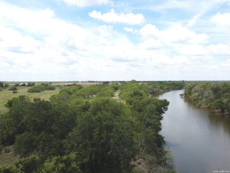 177 Schirmer Road Woodsboro TX 78393