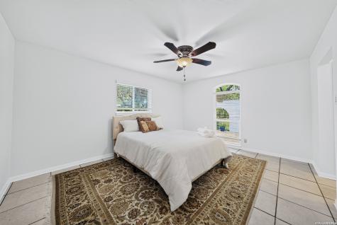 109 Honey Bee Lane Shavano Park TX 78231
