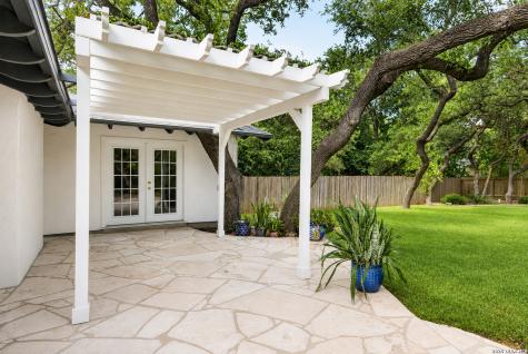 109 Honey Bee Lane Shavano Park TX 78231