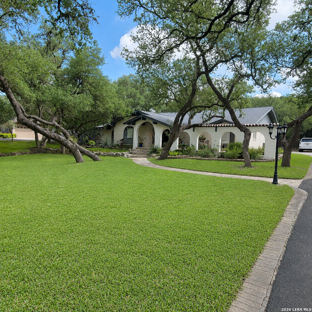 109 Honey Bee Lane Shavano Park TX 78231