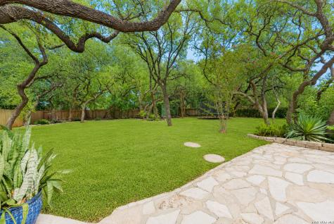 109 Honey Bee Lane Shavano Park TX 78231