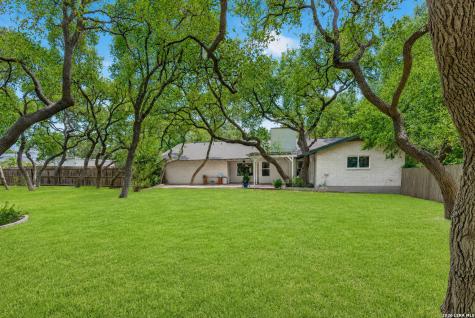 109 Honey Bee Lane Shavano Park TX 78231