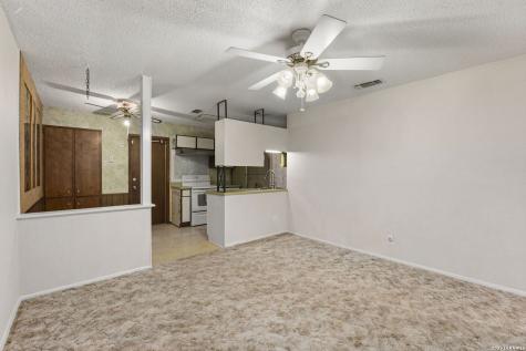 9526 Gold Hill San Antonio TX 78245
