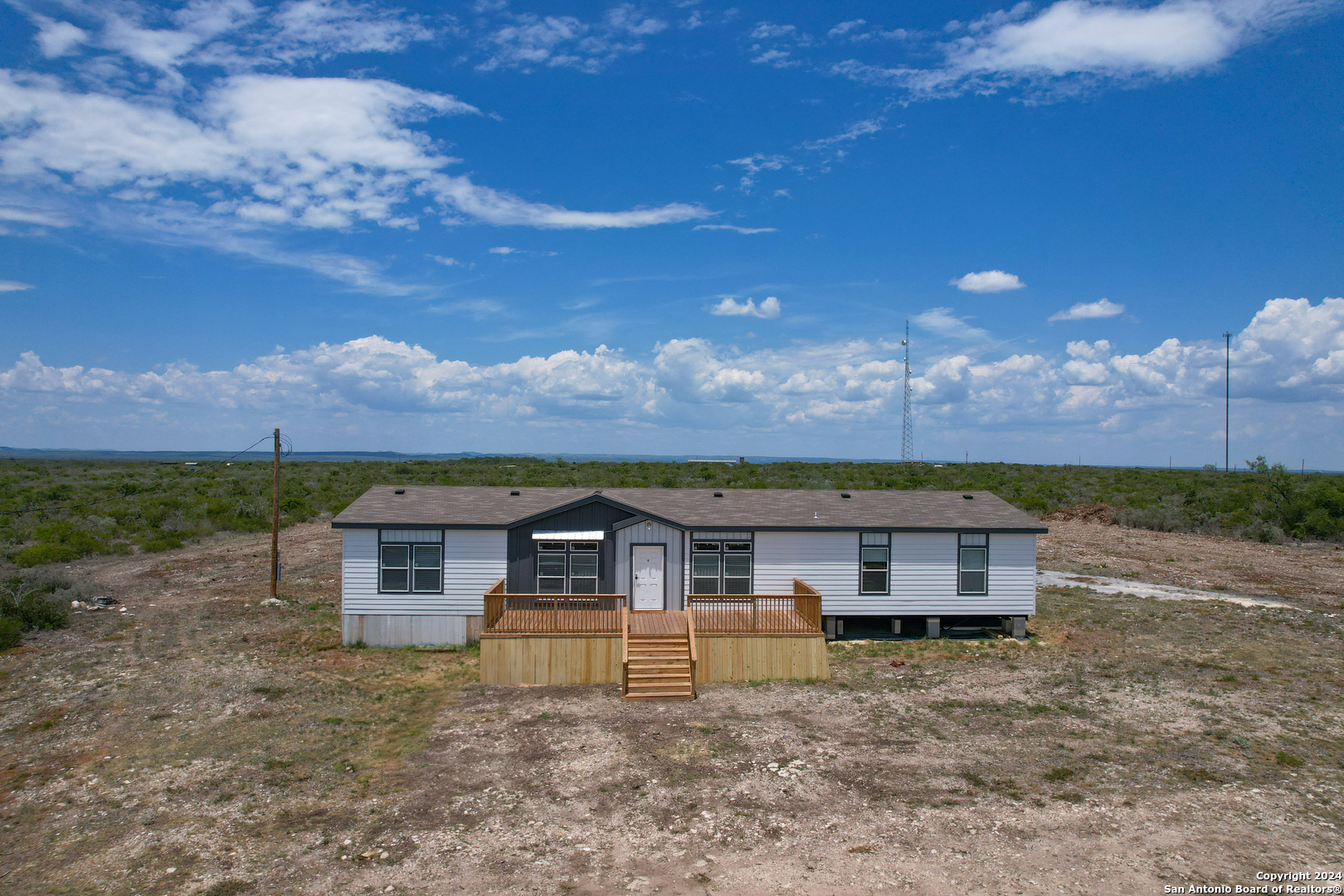 3497 County Road 205 Uvalde TX 78801