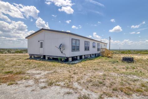 3497 County Road 205 Uvalde TX 78801