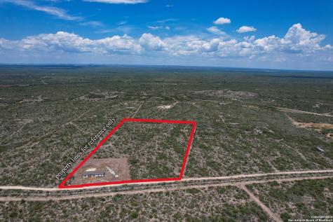 3497 County Road 205 Uvalde TX 78801