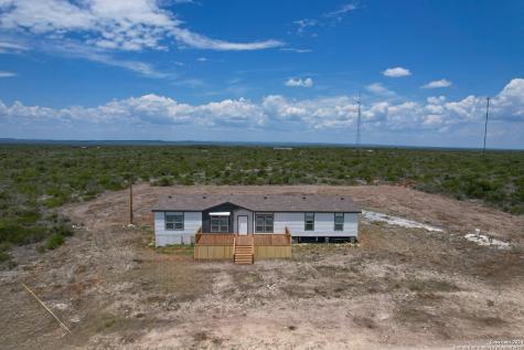3497 County Road 205 Uvalde TX 78801