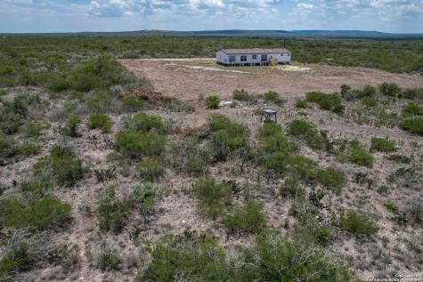 3497 County Road 205 Uvalde TX 78801