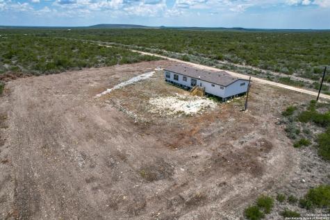 3497 County Road 205 Uvalde TX 78801