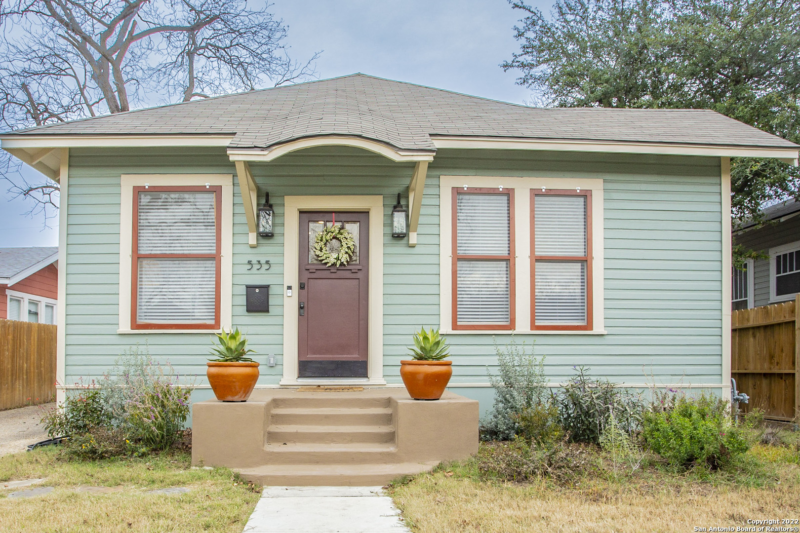 535 W Agarita Avenue San Antonio TX 78212