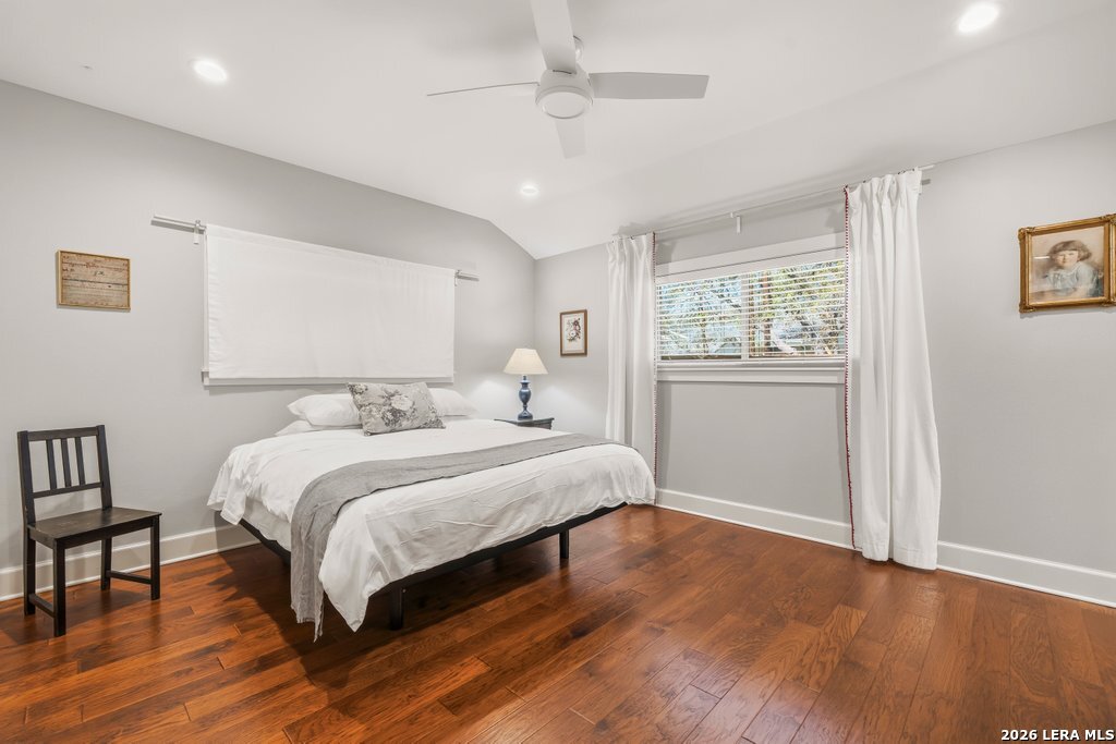 2 La Mesa New Braunfels TX 78130