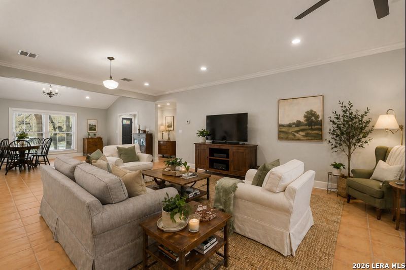 2 La Mesa New Braunfels TX 78130