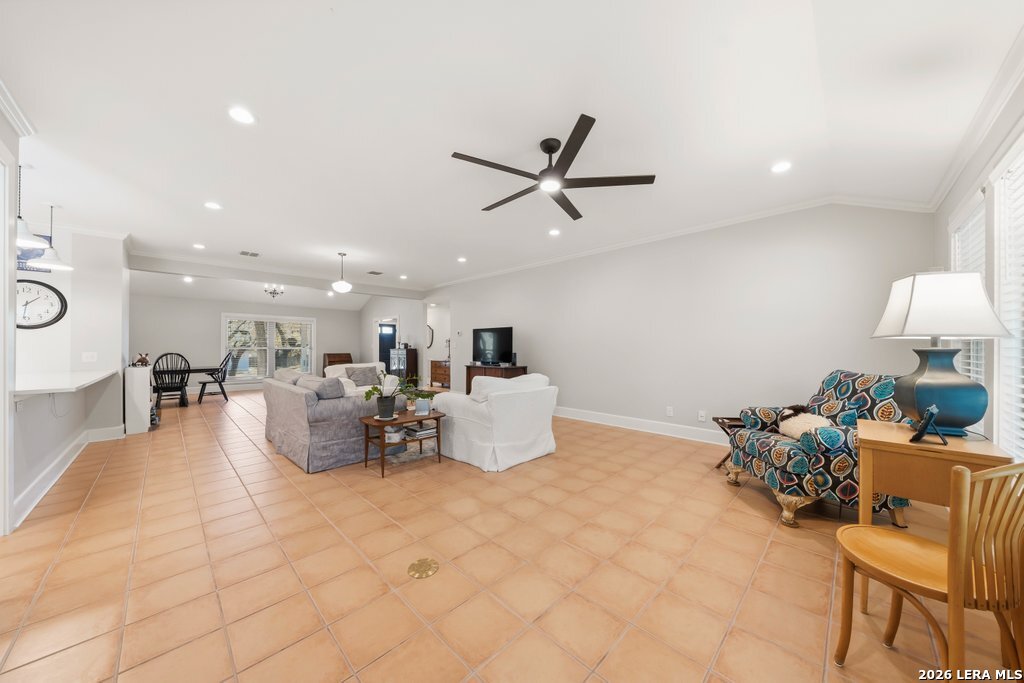 2 La Mesa New Braunfels TX 78130