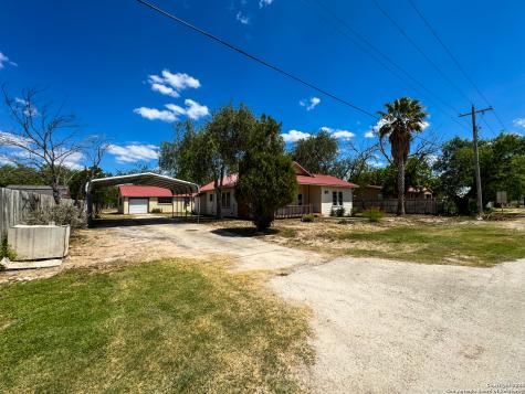 102 N Fort Brackettville TX 78832