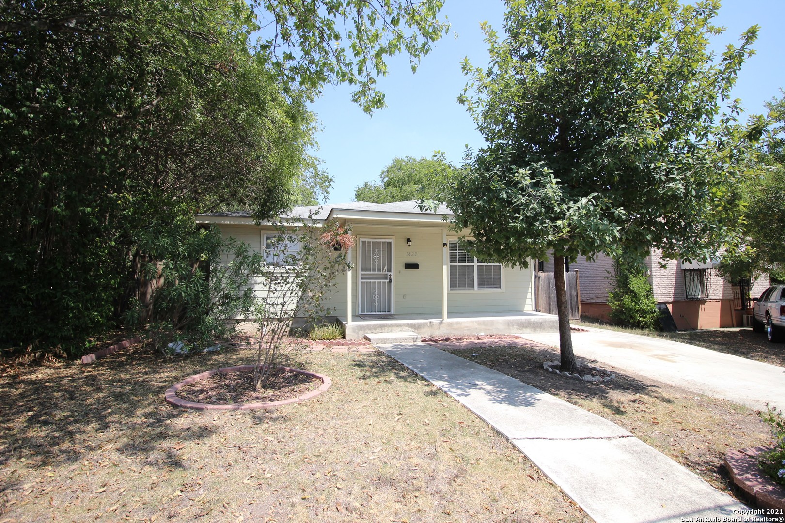 1423 Gibbs San Antonio TX 78202
