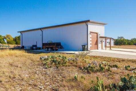 925 Clearwater Canyon Bandera TX 78003