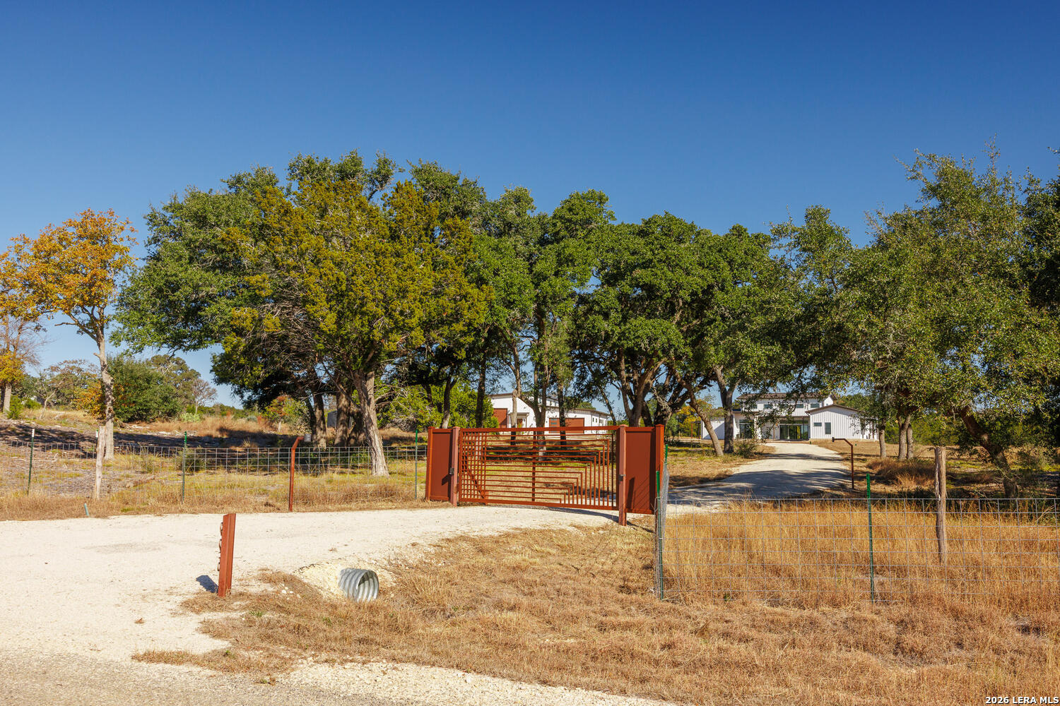 925 Clearwater Canyon Bandera TX 78003
