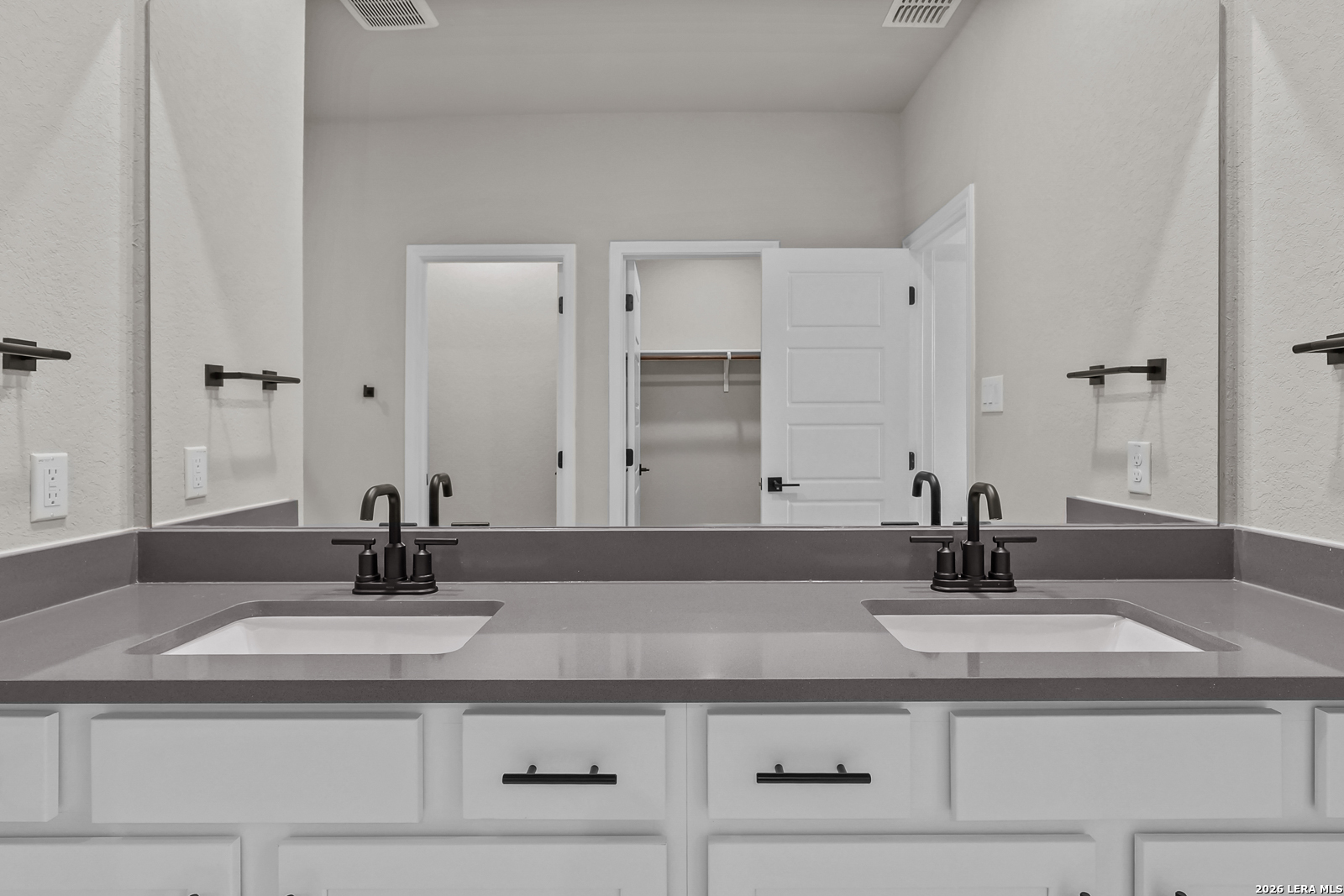 10502 Briceway Fall San Antonio TX 78254