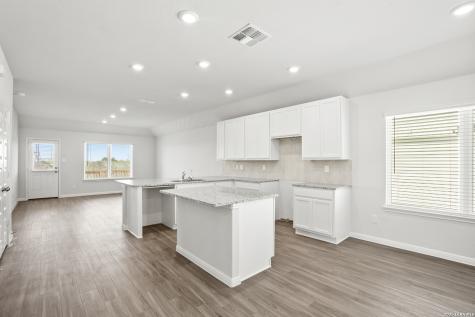 118 High Fence Road San Antonio TX 78245