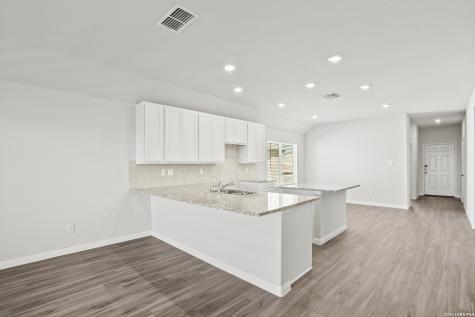 118 High Fence Road San Antonio TX 78245