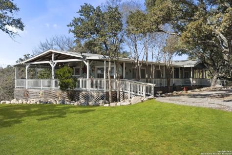 166 Elm Shore Lakehills TX 78063