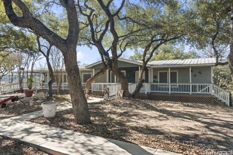 166 Elm Shore Lakehills TX 78063