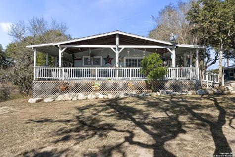 166 Elm Shore Lakehills TX 78063