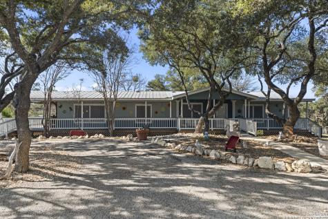166 Elm Shore Lakehills TX 78063