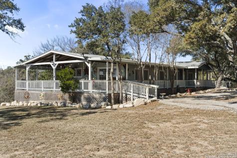 166 Elm Shore Lakehills TX 78063