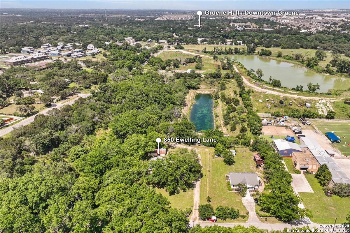 850 NE Ewelling Lane New Braunfels TX 78130