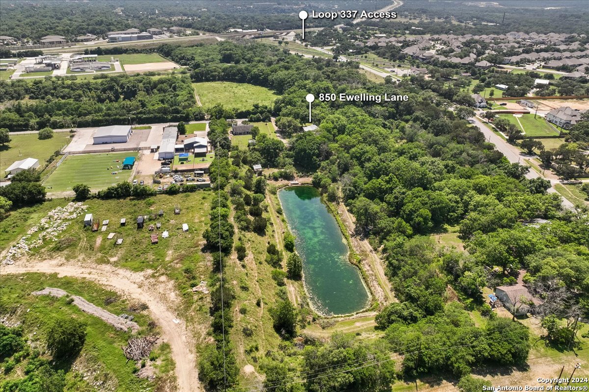 850 NE Ewelling Lane New Braunfels TX 78130