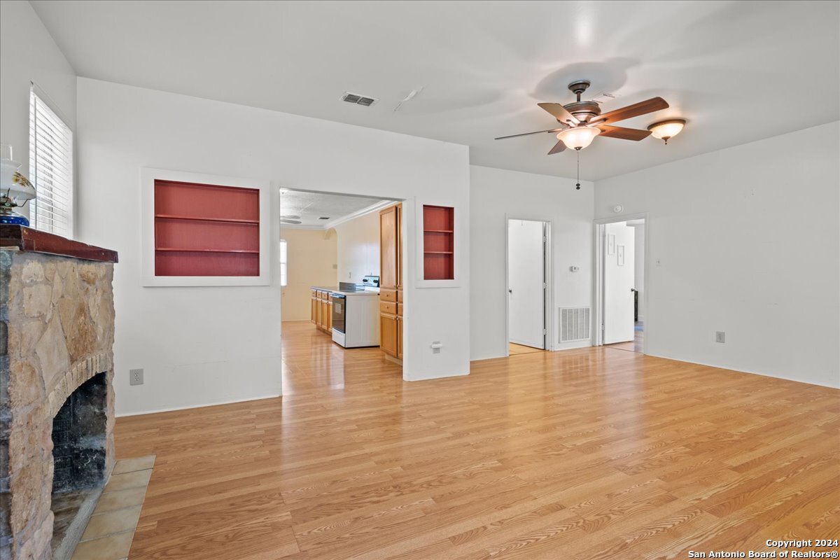 850 NE Ewelling Lane New Braunfels TX 78130