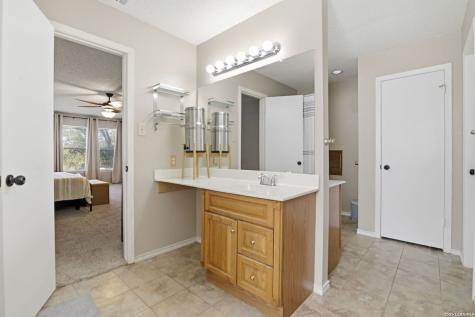 9520 Cantura Crest San Antonio TX 78250
