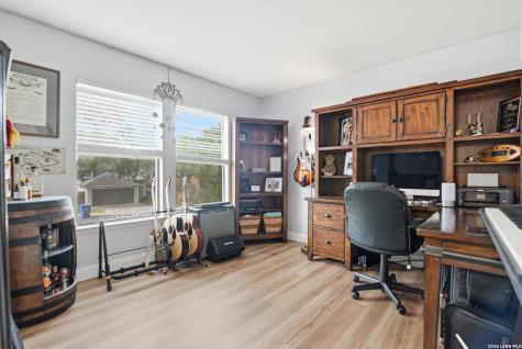 9520 Cantura Crest San Antonio TX 78250