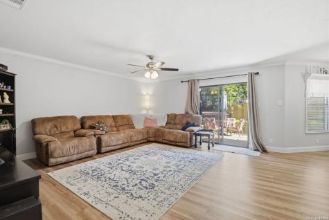 9520 Cantura Crest San Antonio TX 78250
