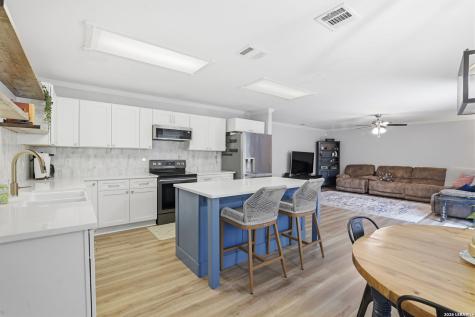 9520 Cantura Crest San Antonio TX 78250