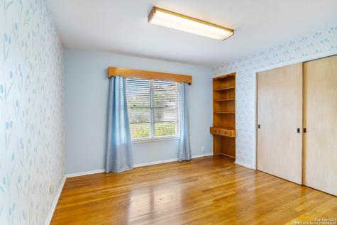 4706 Debbie Drive San Antonio TX 78222